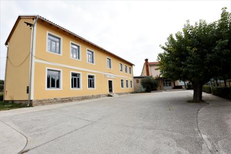 Prenova stare šole v Svetem Petru I Ristrutturazione della vecchia scuola di Sveti Peter (1)